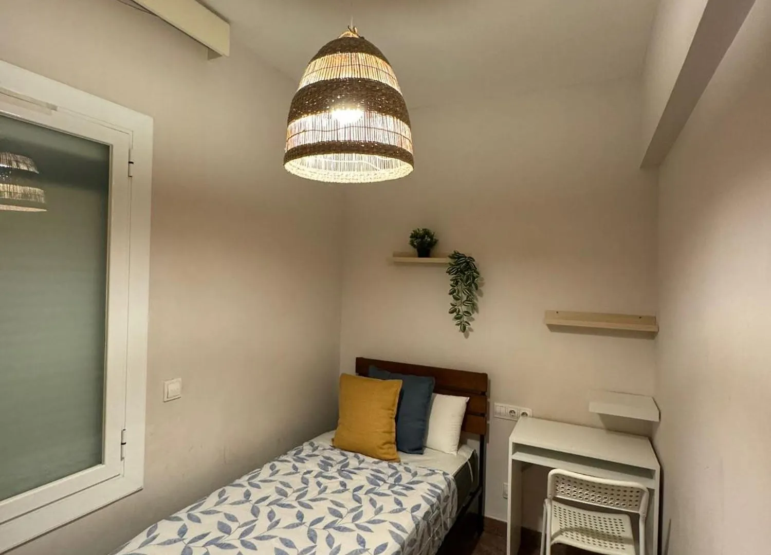 ברצלונה Spacious Room In Central Area A 0*,