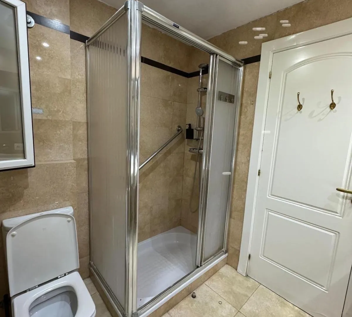 Spacious Room In Central Area A Barcelone