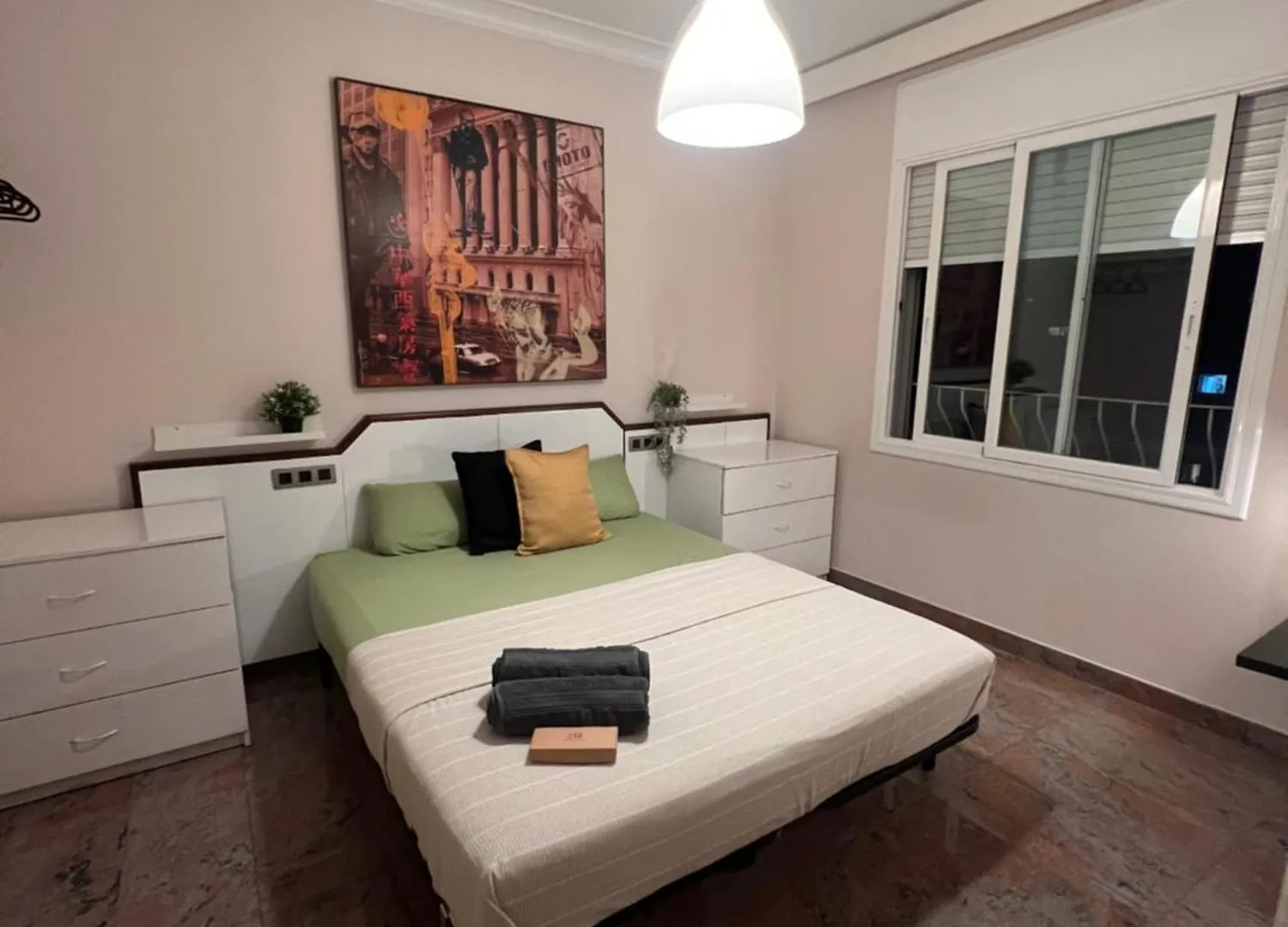 Spacious Room In Central Area A Barcelone